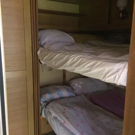 مكان تخييم Tiszavirag Camping *